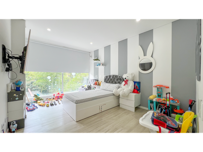 Casa de 5 alcobas en venta en El Poblado, Medellín, 700 m² · foto 14 de 21