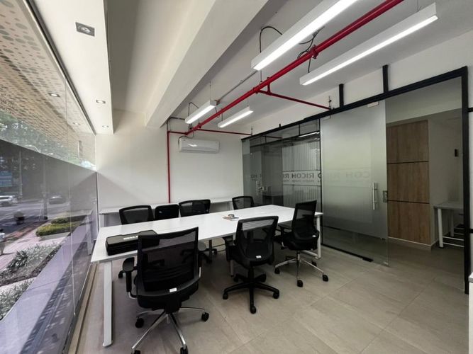Local en arriendo en Ciudad Del Río, Medellín, 30 m² · foto 3 de 8