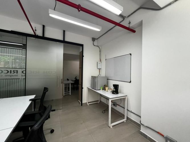 Local en arriendo en Ciudad Del Río, Medellín, 30 m² · foto 6 de 8