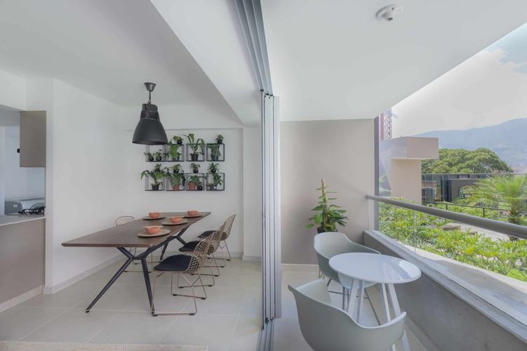 Apartamento de 2 alcobas en venta en Las Lomitas, Sabaneta, 64 m² · foto 3 de 22
