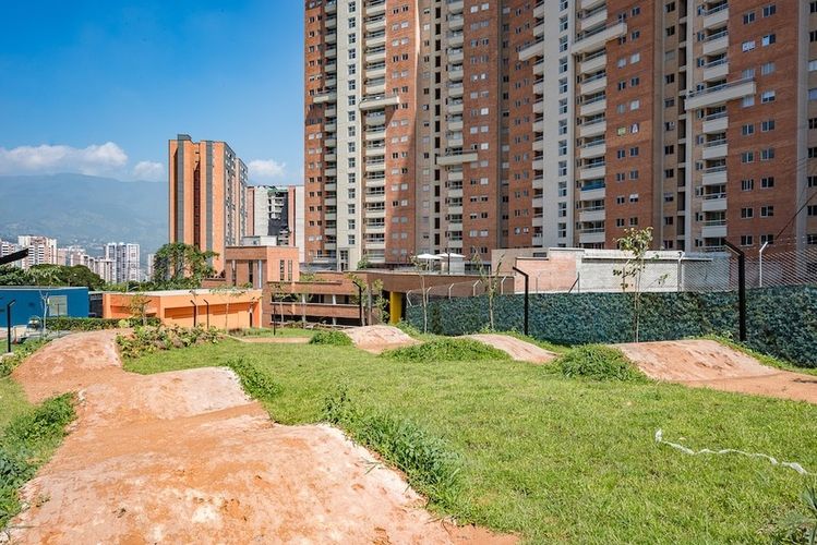Apartamento de 2 alcobas en venta en Las Lomitas, Sabaneta, 64 m² · foto 19 de 22