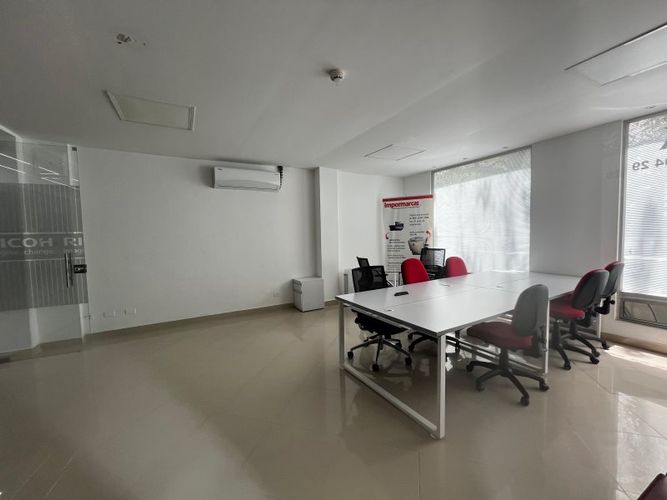 Oficina en arriendo en Laureles, Medellín, 75 m² · foto 2 de 8