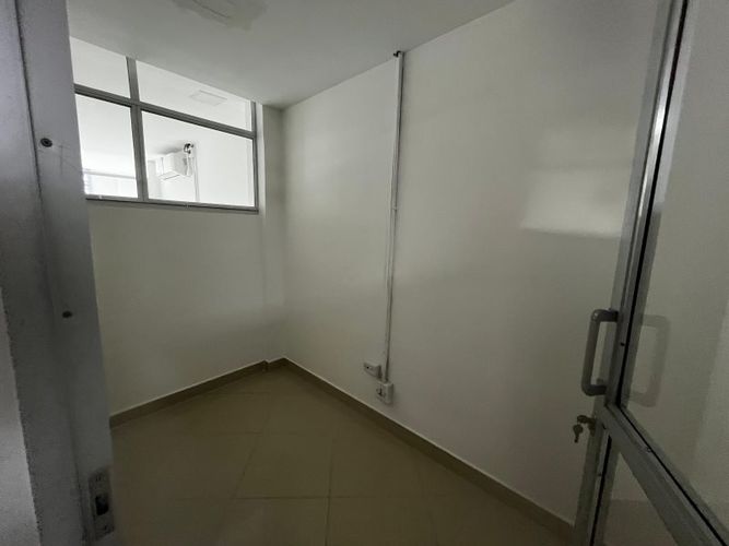 Oficina en arriendo en Laureles, Medellín, 85 m² · foto 5 de 17