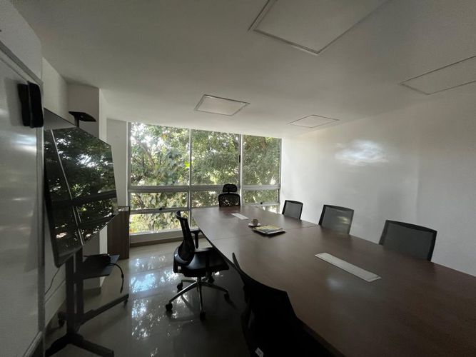 Oficina en arriendo en Laureles, Medellín, 30 m² · foto 3 de 9
