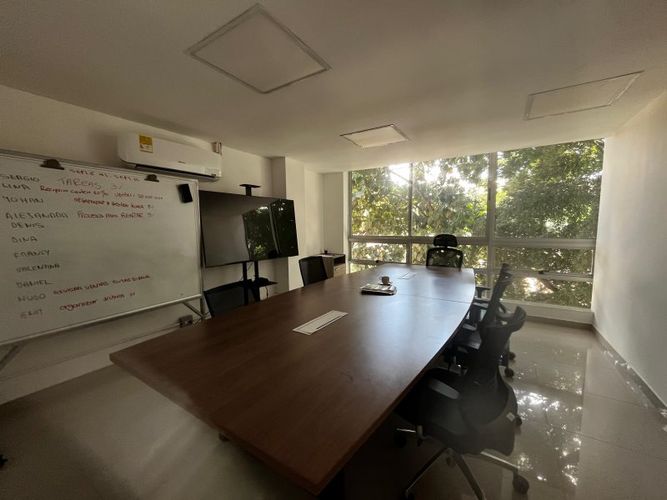 Oficina en arriendo en Laureles, Medellín, 30 m² · foto 4 de 9