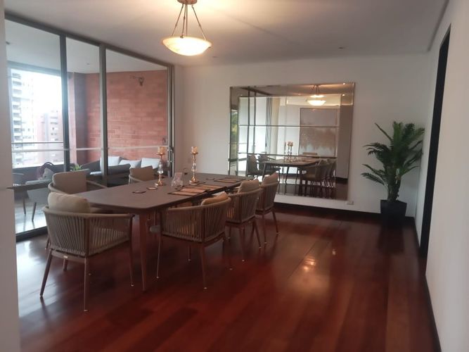 Apartamento de 3 alcobas en arriendo en Alejandría, Medellín, 402 m² · foto 3 de 18