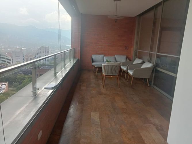 Apartamento de 3 alcobas en arriendo en Alejandría, Medellín, 402 m² · foto 5 de 18