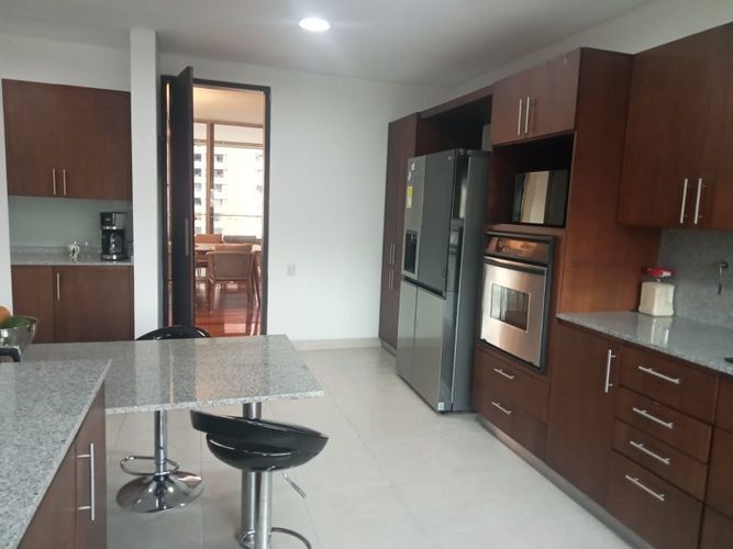 Apartamento de 3 alcobas en arriendo en Alejandría, Medellín, 402 m² · foto 6 de 18