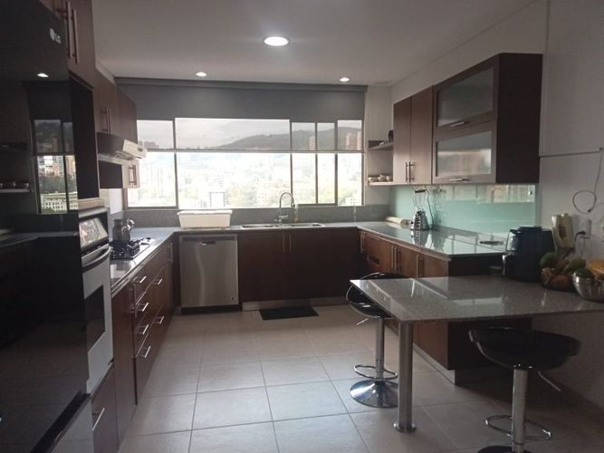 Apartamento de 3 alcobas en arriendo en Alejandría, Medellín, 402 m² · foto 8 de 18