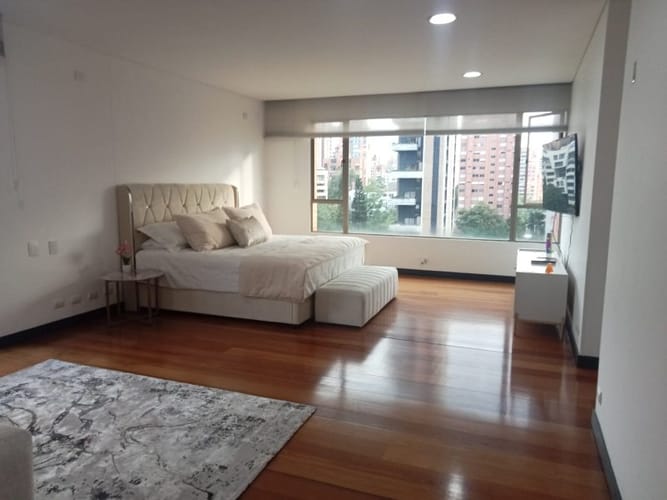 Apartamento de 3 alcobas en arriendo en Alejandría, Medellín, 402 m² · foto 10 de 18
