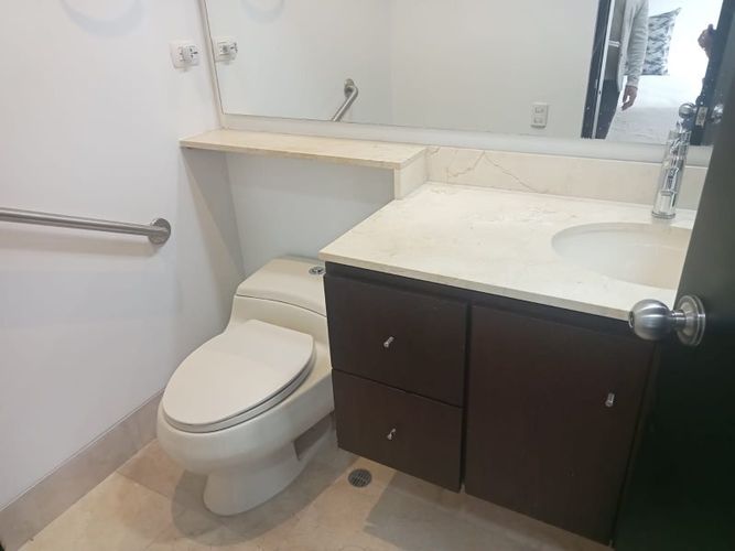 Apartamento de 3 alcobas en arriendo en Alejandría, Medellín, 402 m² · foto 11 de 18