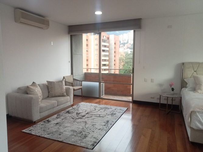 Apartamento de 3 alcobas en arriendo en Alejandría, Medellín, 402 m² · foto 13 de 18