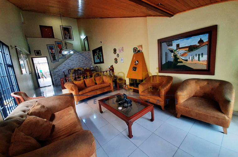 Casa en venta en Las Dos Avenidas, Bogotá · foto 2 de 18