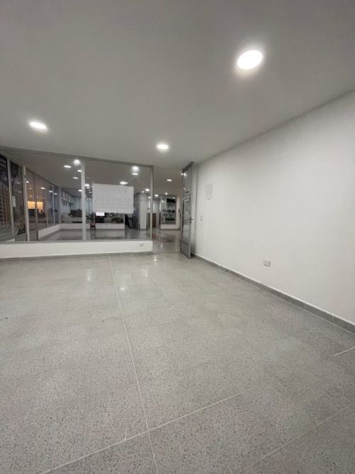 Local en arriendo en El Carmen De Viboral, El Carmen de Viboral, 32 m² · foto 2 de 15