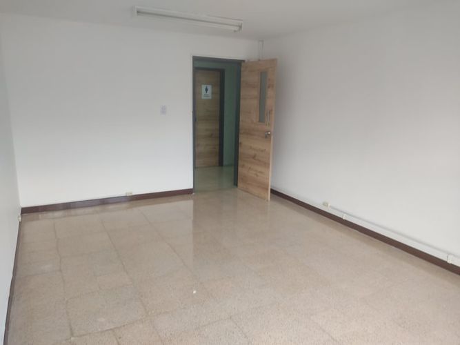 Oficina en arriendo en Zona Centro, Envigado, 19 m² · foto 5 de 5