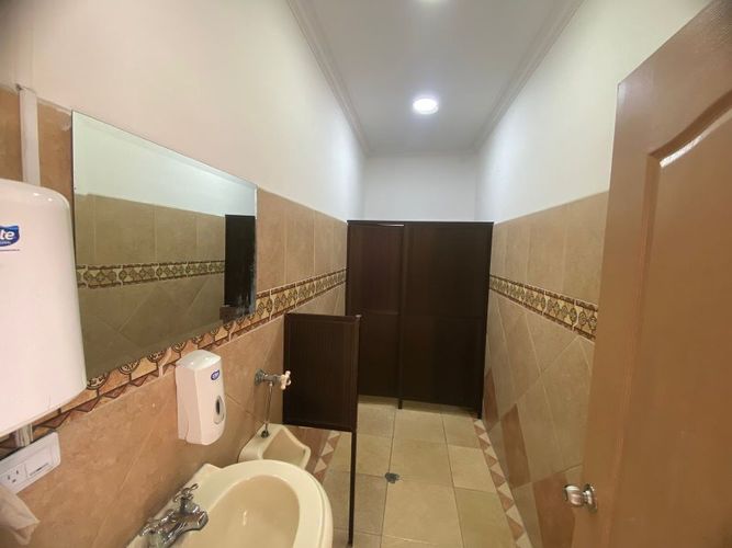 Oficina en arriendo en Los Colores, Medellín, 24 m² · foto 6 de 9