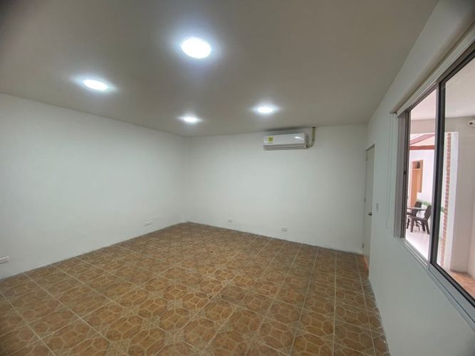 Oficina en arriendo en U.D. Atanasio Girardot, Medellín, 35 m² · foto 4 de 8