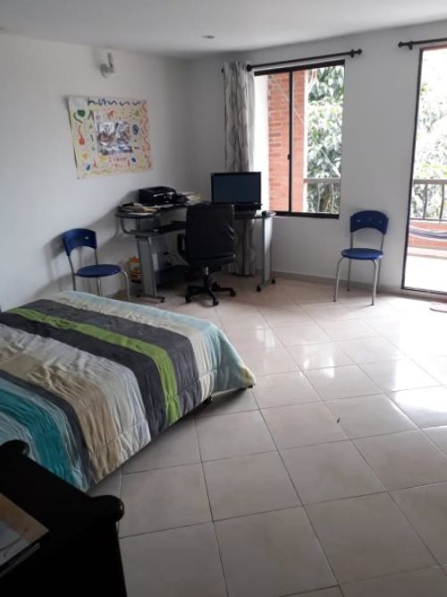Casa de 8 alcobas en venta en La Mina, Envigado · foto 12 de 22