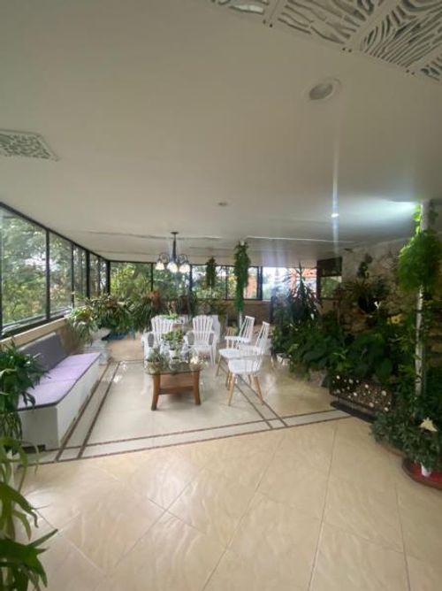 Apartamento de 4 alcobas en venta en Los Balsos, Medellín, 425 m² · foto 2 de 14
