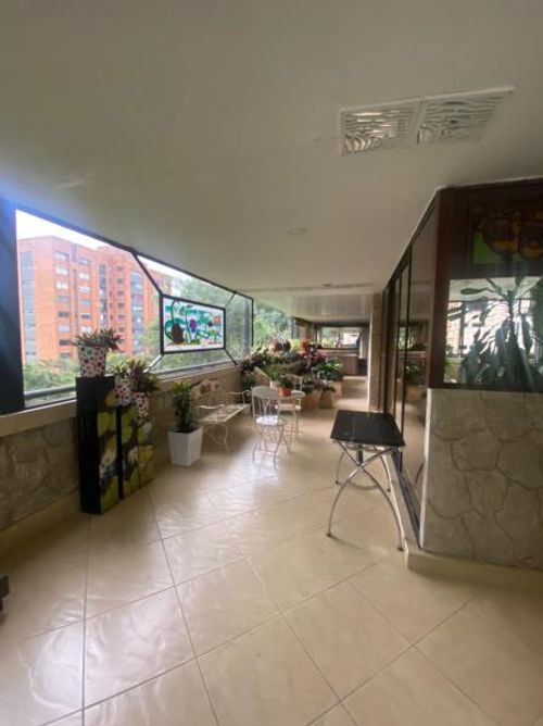 Apartamento de 4 alcobas en venta en Los Balsos, Medellín, 425 m² · foto 3 de 14