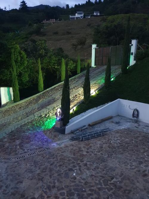 Casa de 4 alcobas en venta en Quitasol, Bello · foto 2 de 20
