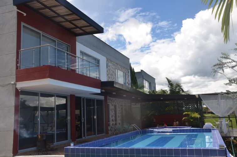 Casa de 4 alcobas en venta en Quitasol, Bello · foto 4 de 20