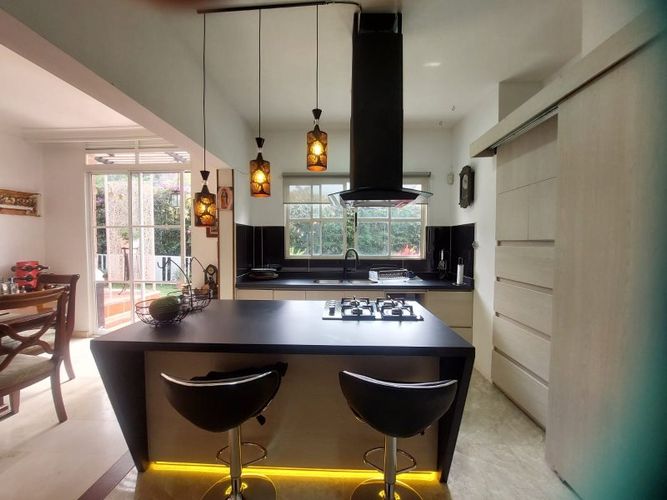 Casa de 4 alcobas en venta en El Poblado, Medellín, 387 m² · foto 7 de 18