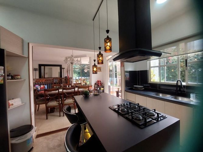 Casa de 4 alcobas en venta en El Poblado, Medellín, 387 m² · foto 9 de 18