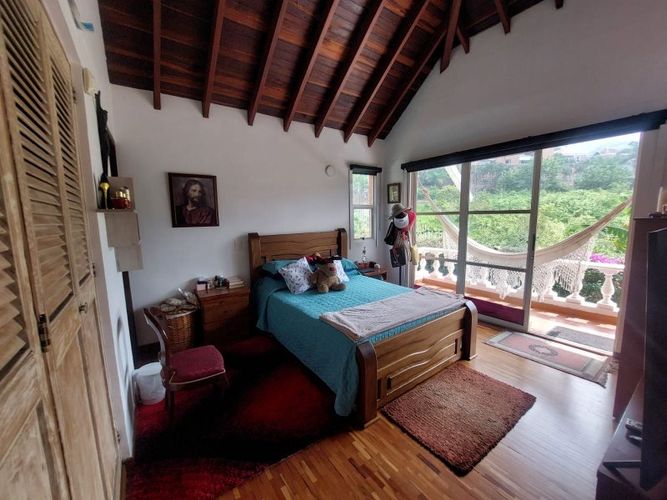 Casa de 4 alcobas en venta en El Poblado, Medellín, 387 m² · foto 14 de 18