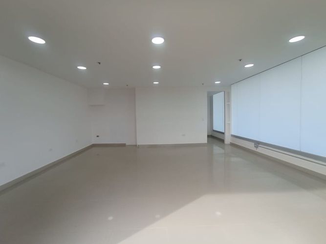 Local en venta en El Porvenir, Rionegro, 45 m² · foto 2 de 13