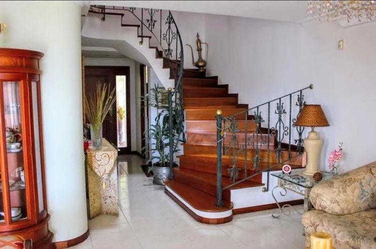 Casa de 4 alcobas en venta en El Tesoro, Medellín, 345 m² · foto 9 de 13