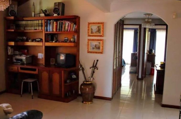 Casa de 4 alcobas en venta en El Tesoro, Medellín, 345 m² · foto 10 de 13