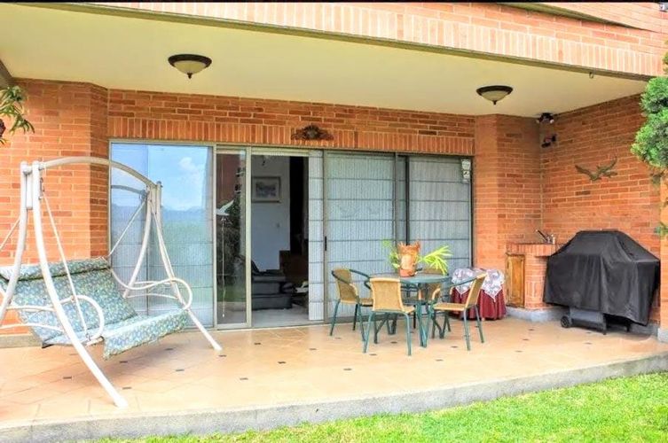 Casa de 4 alcobas en venta en El Tesoro, Medellín, 345 m² · foto 13 de 13