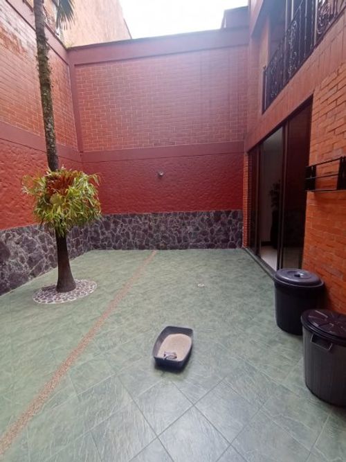Casa de 5 alcobas en venta en Monteazul, Sabaneta, 410 m² · foto 4 de 24