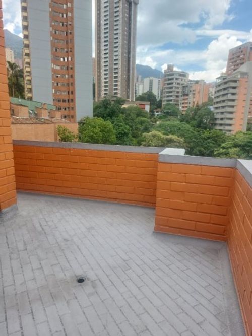 Apartamento de 2 alcobas en venta en La Florida, Medellín, 128 m² · foto 7 de 16