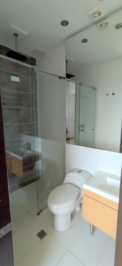 Apartamento de 4 alcobas en venta en El Poblado, Medellín, 386 m² · foto 8 de 18