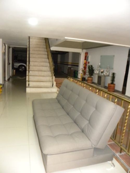 Edificio en venta en Laureles, Medellín, 1460 m² · foto 14 de 15