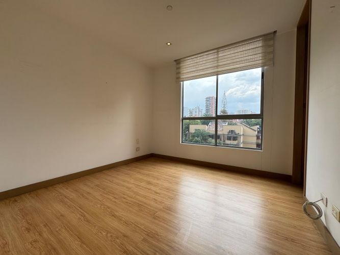 Apartamento de 3 alcobas en venta en Castropol, Medellín, 187 m² · foto 5 de 20