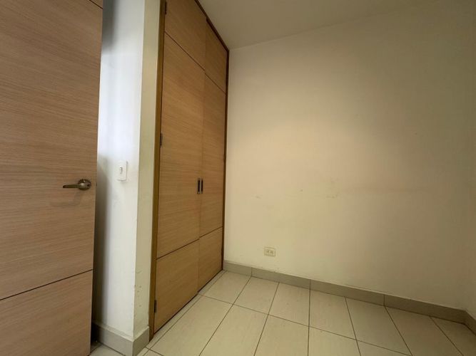 Apartamento de 3 alcobas en venta en Castropol, Medellín, 187 m² · foto 9 de 20