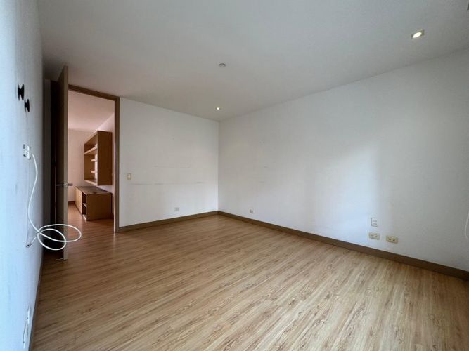 Apartamento de 3 alcobas en venta en Castropol, Medellín, 187 m² · foto 17 de 20