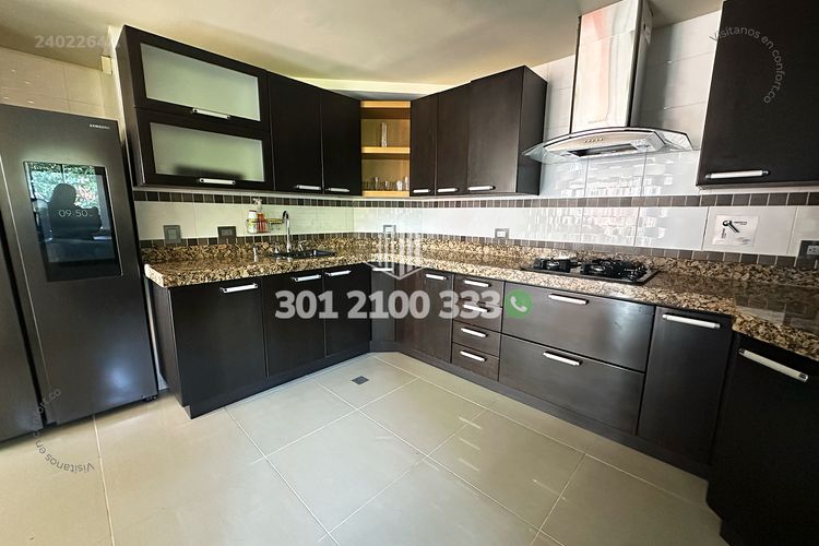 Apartamento de 3 alcobas en arriendo en Laureles, Medellín, 120 m² · foto 8 de 24