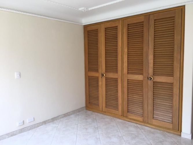 Apartamento de 5 alcobas en venta en La Florida, Medellín, 260 m² · foto 11 de 19