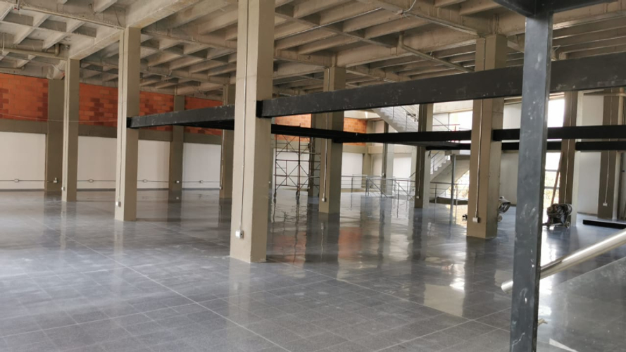 Bodega en venta en San Diego, Medellín, 2600 m² · foto 5 de 9