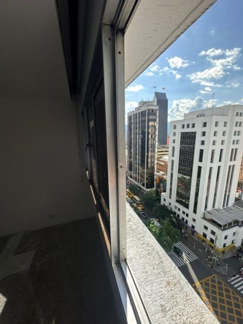 Oficina en venta en Patio Bonito, Medellín, 32 m² · foto 13 de 19