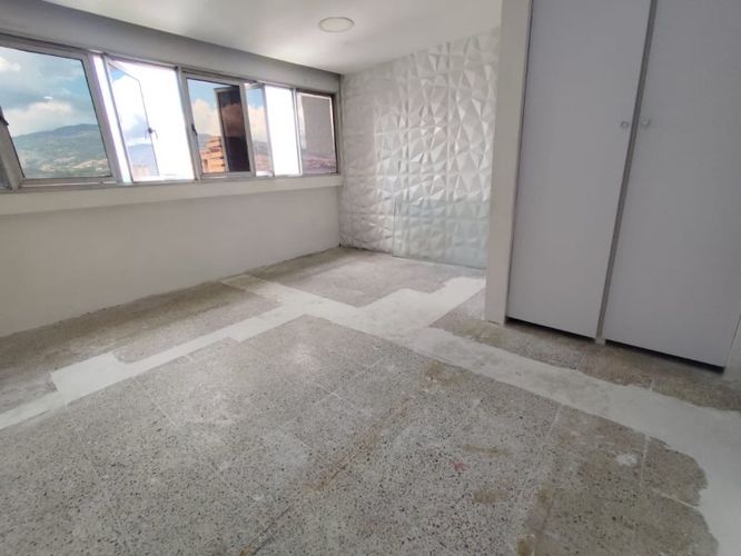 Oficina en venta en Patio Bonito, Medellín, 32 m² · foto 17 de 19