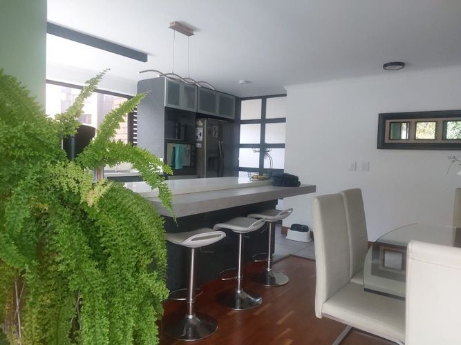 Apartamento de 3 alcobas en venta en La Aguacatala, Medellín, 175 m² · foto 13 de 20