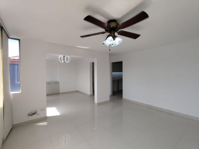 Apartamento de 4 alcobas en venta en Los Balsos, Medellín, 162 m² · foto 3 de 24