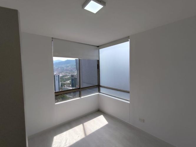 Apartamento de 4 alcobas en venta en Los Balsos, Medellín, 162 m² · foto 12 de 24