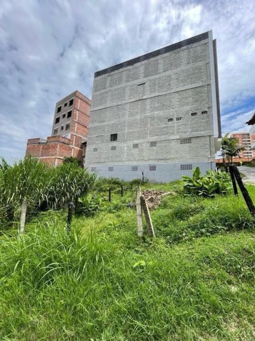 Lote en venta en Los Colegios, Rionegro, 108 m² · foto 2 de 5