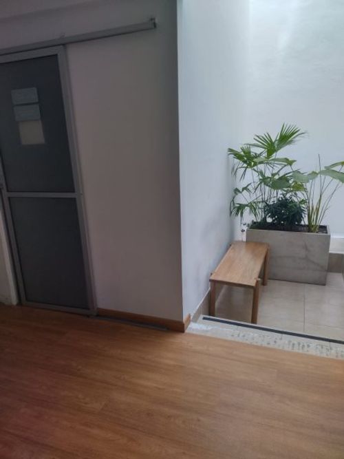 Casa de 18 alcobas en venta en Laureles, Medellín, 500 m² · foto 12 de 20